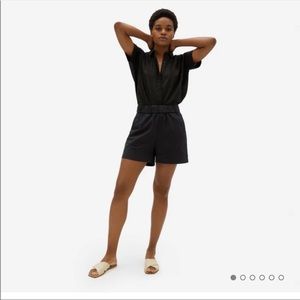 Everlane Easy Short - Size 8